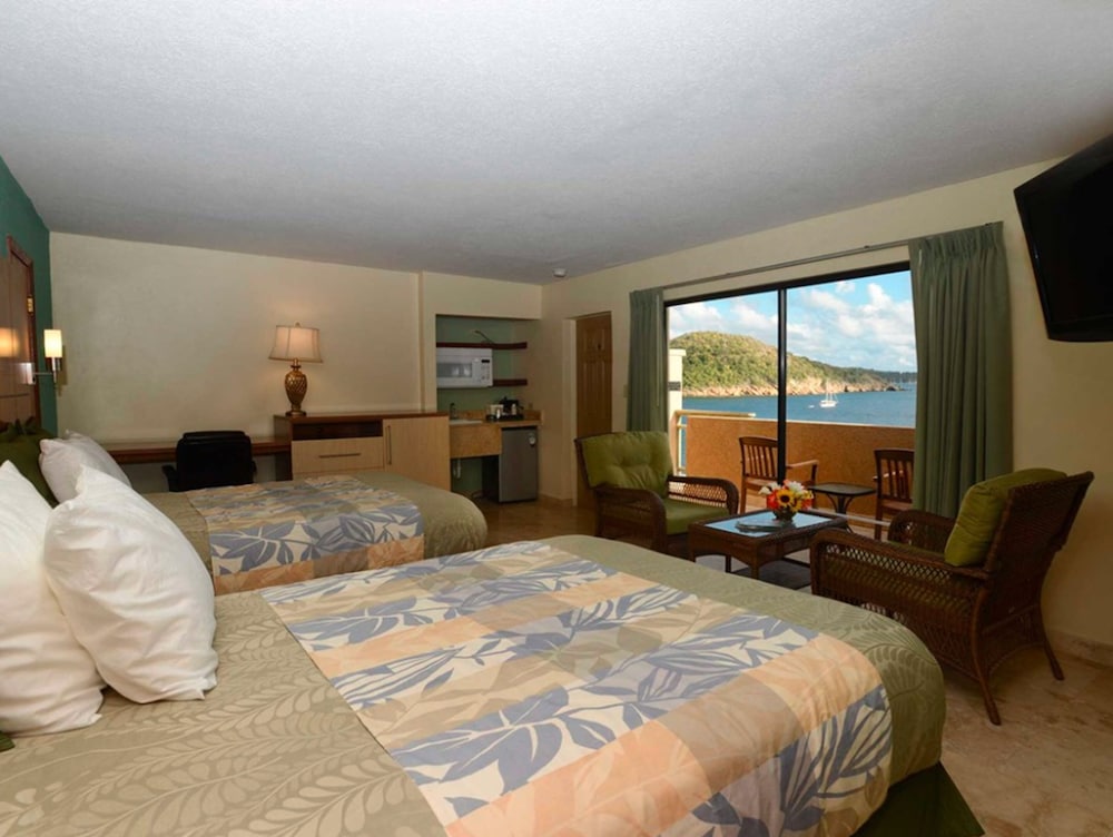 Lindbergh Bay Hotel And Villas 35/68