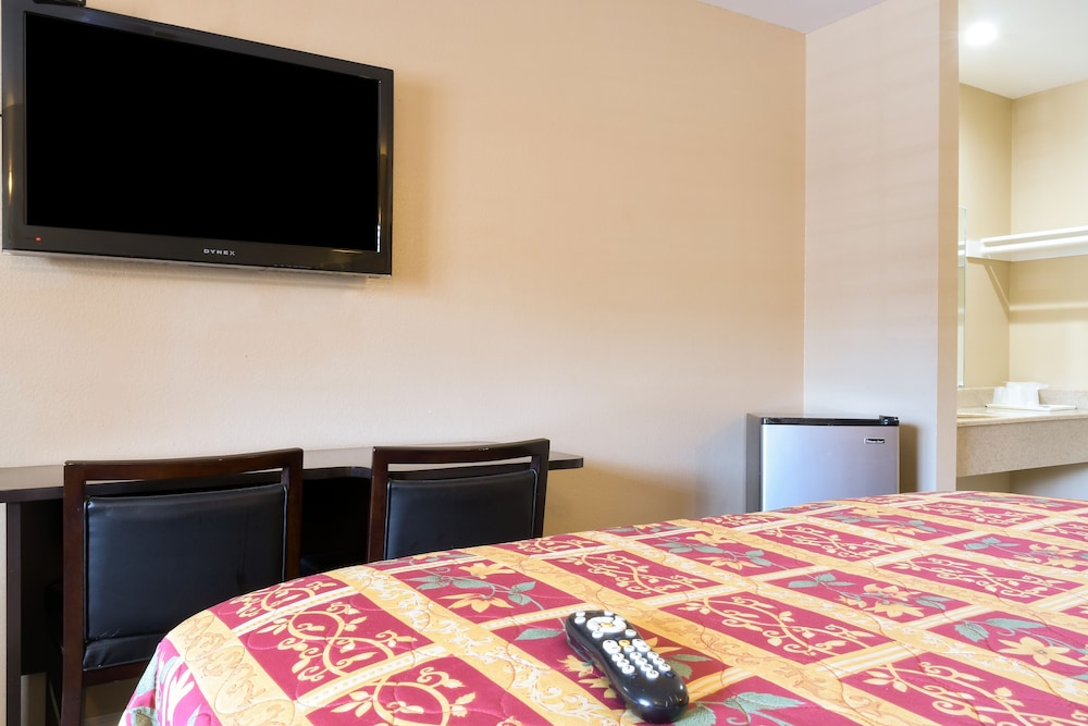 Covina Motel 14/37
