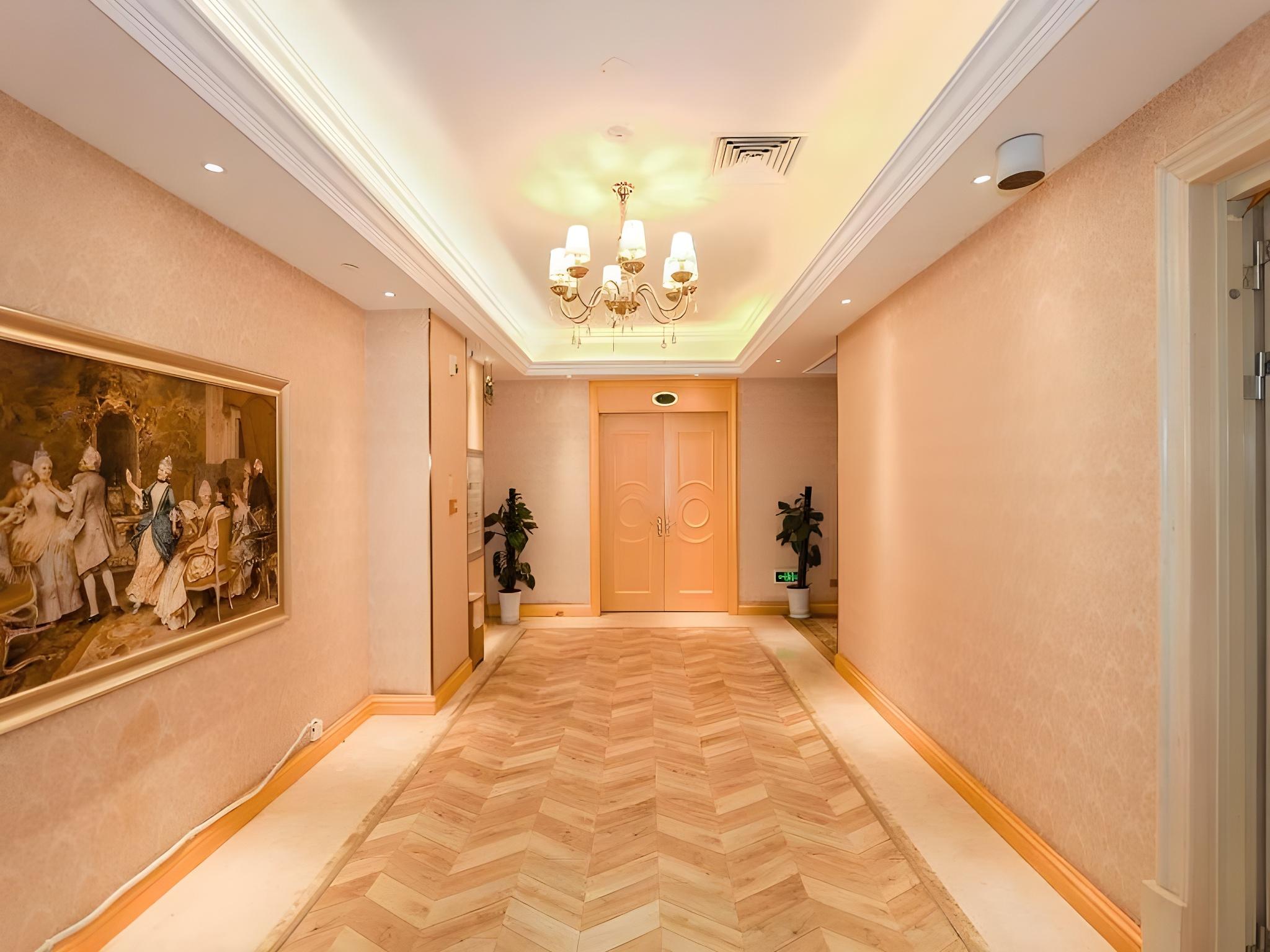 Vienna International Hotel (Wuhan Hanxi) 23/66