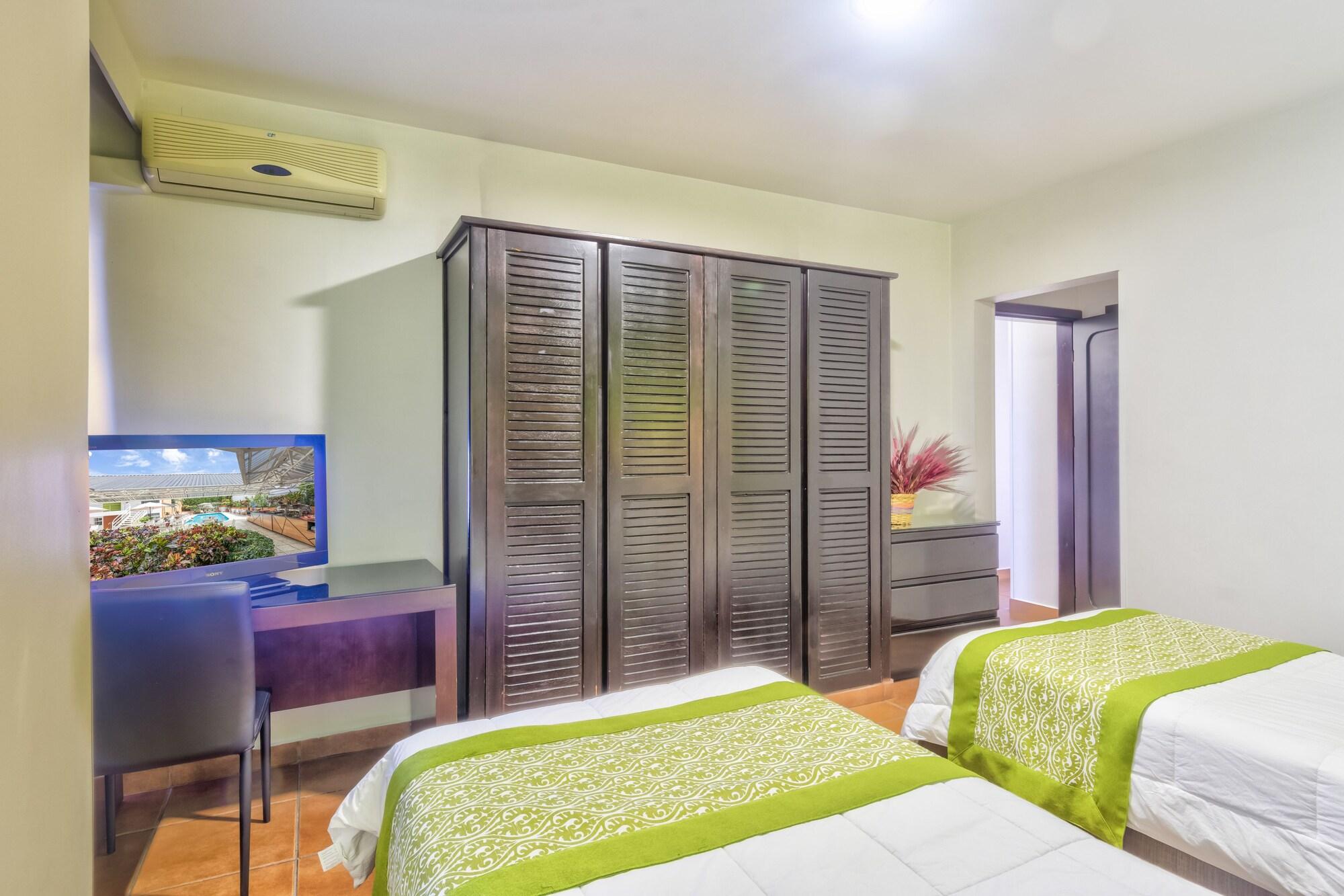 Superior, Suite, Hotel Suites Cristina 9/10