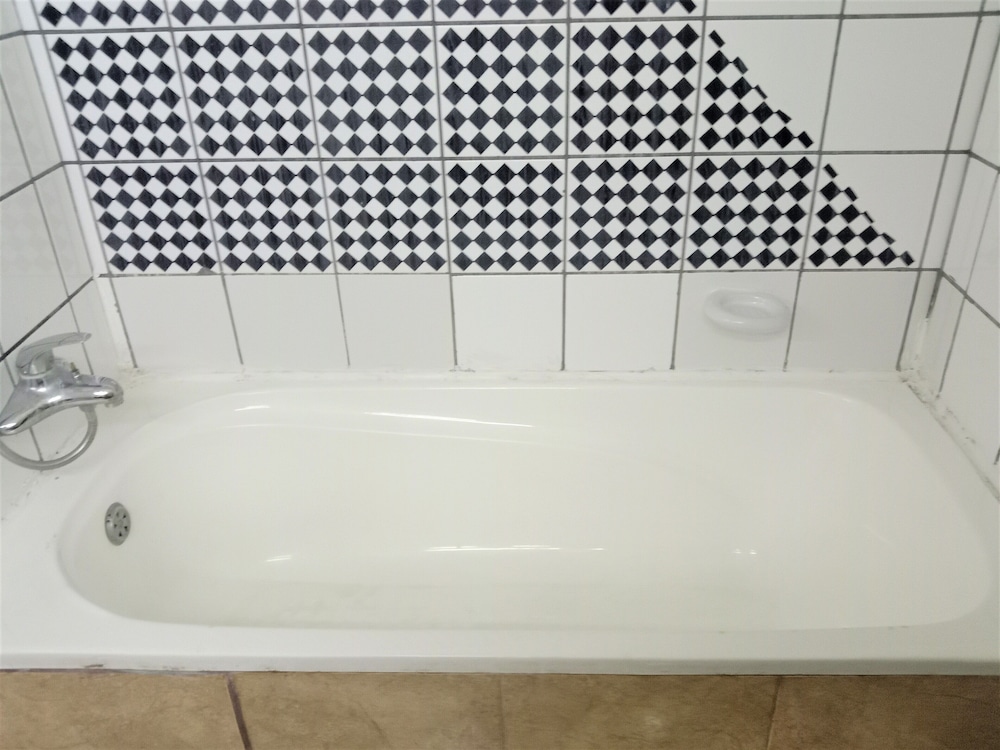 Al Commodore Hotel 37/40