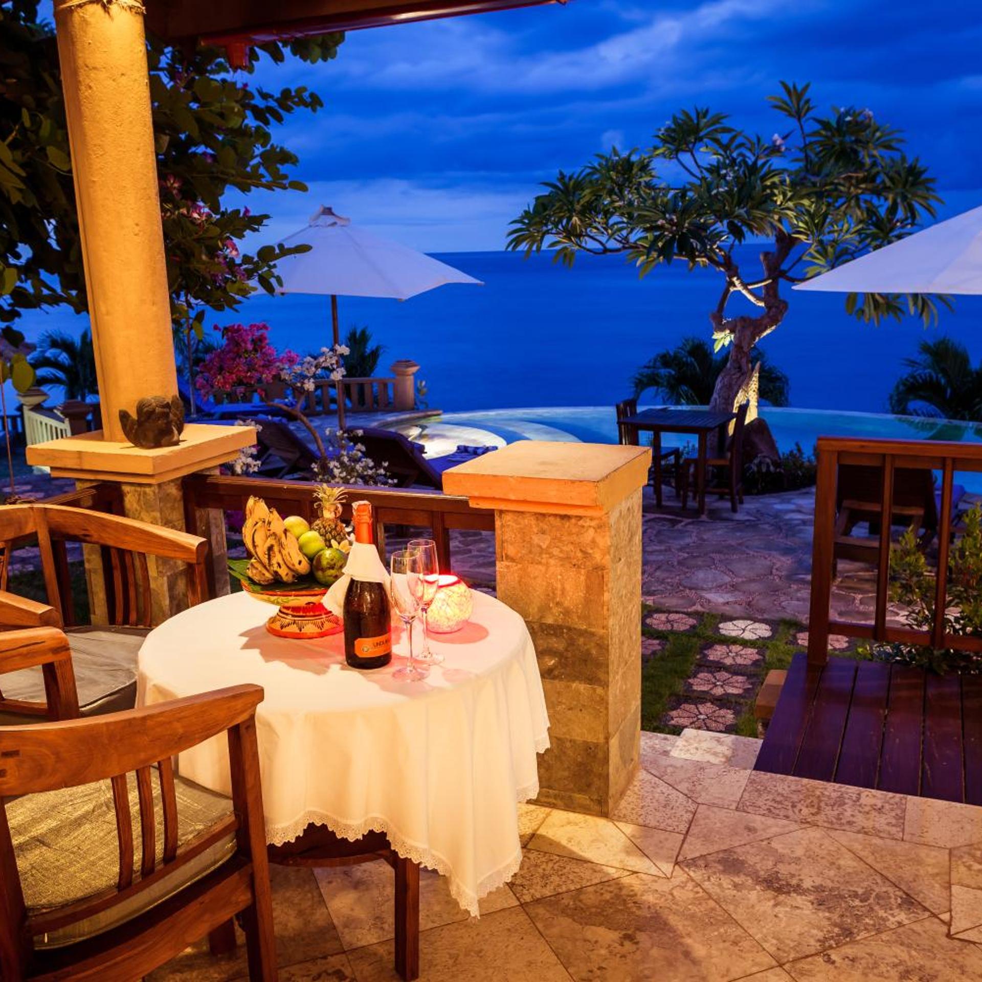BLUE MOON VILLAS 42/55
