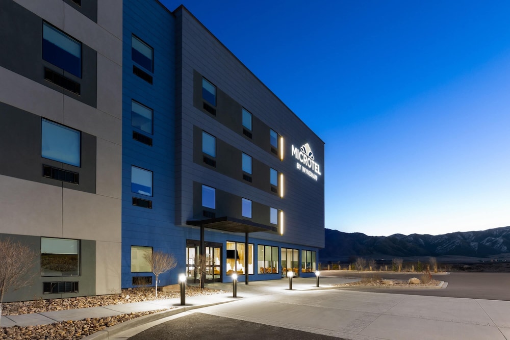 Microtel Inn & Suites by Wyndham Tooele 38/46