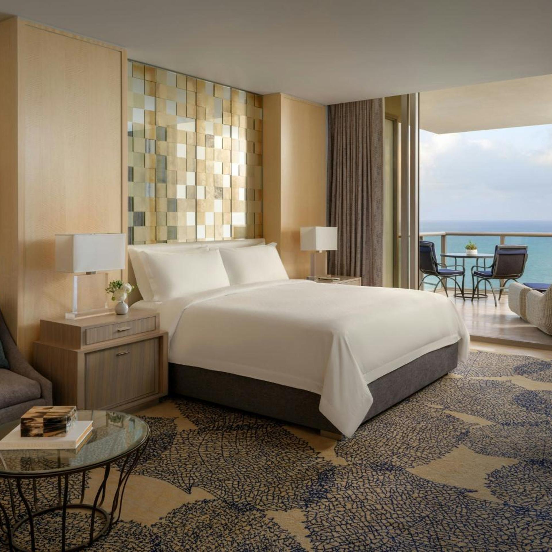 Astor, Guest Room, Luxury, King Bed, Ocean Front