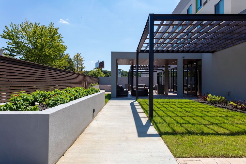 Courtyard by Marriott Memphis East/Galleria 22/26