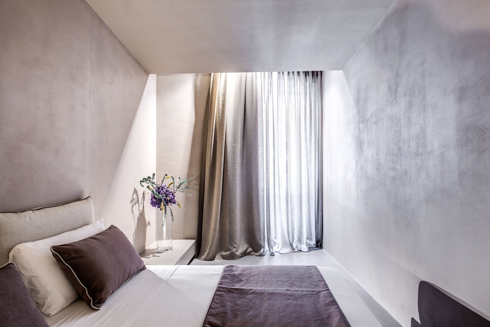 Elysium Suites Collection 21/40