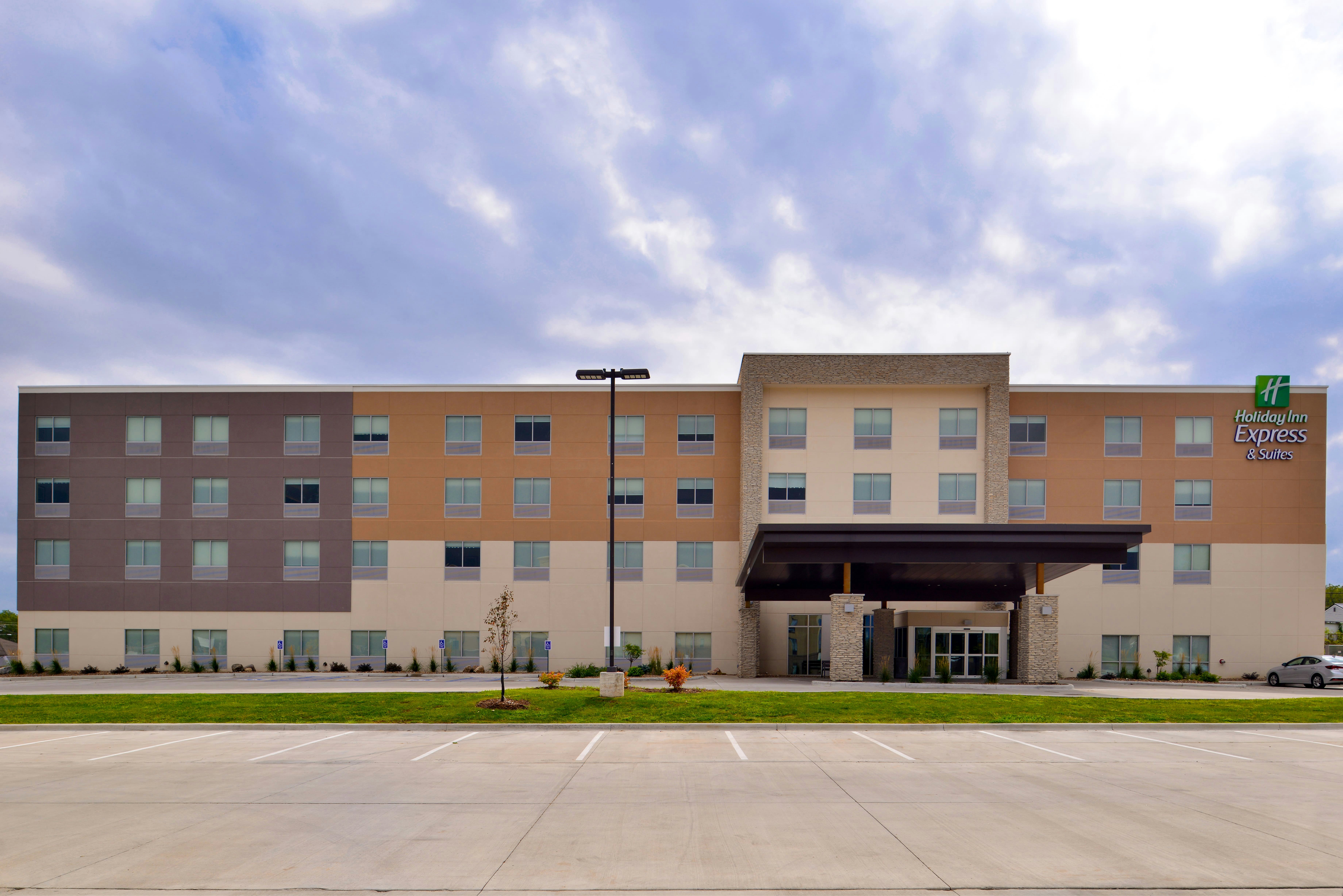 Holiday Inn Express And Suites Ottumwa 2/67