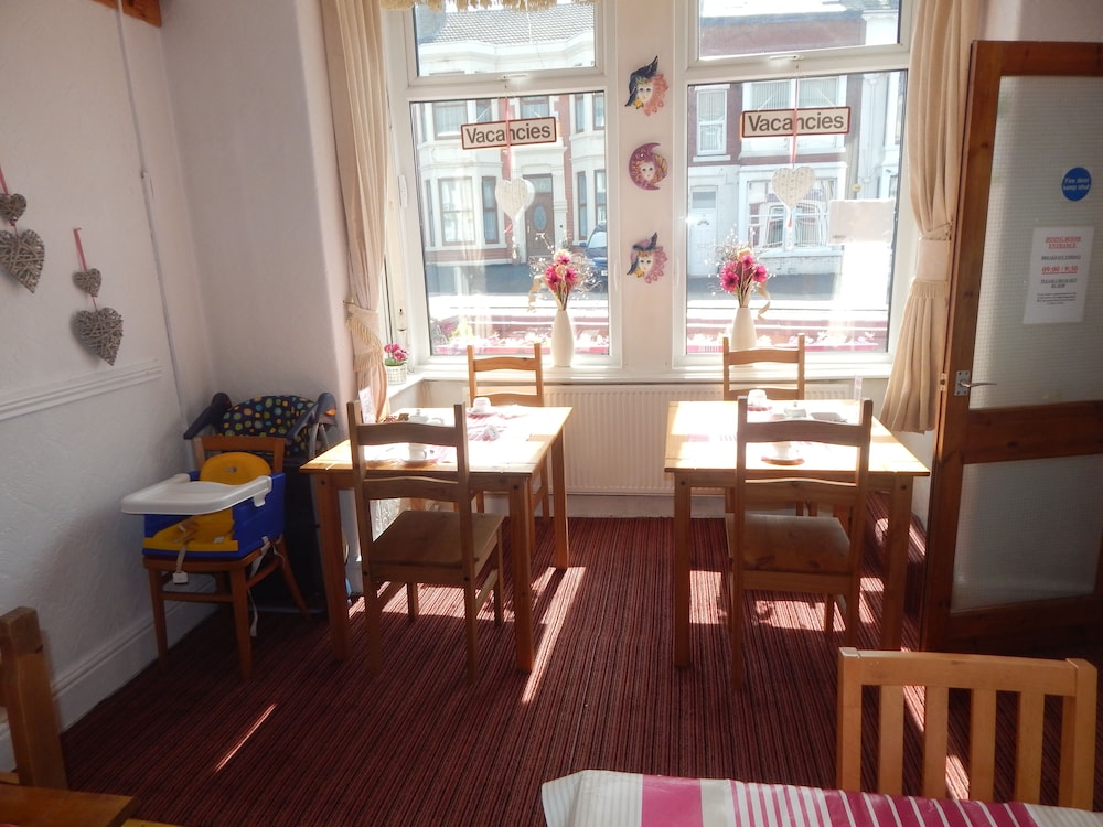 Llanryan Guest House 28/39