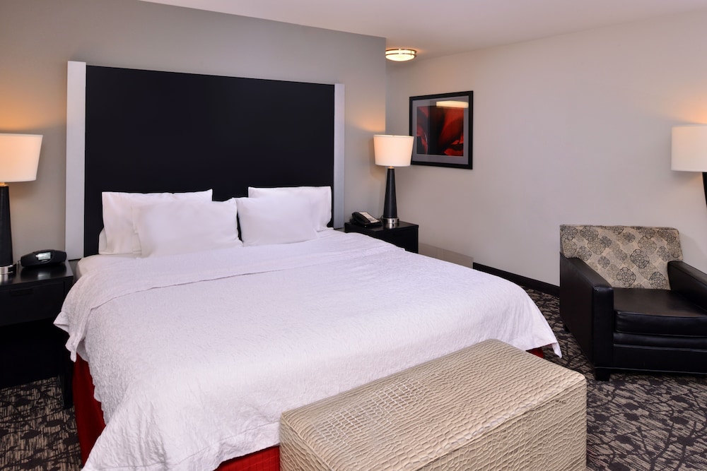Hampton Inn And Suites Dupont 10/46