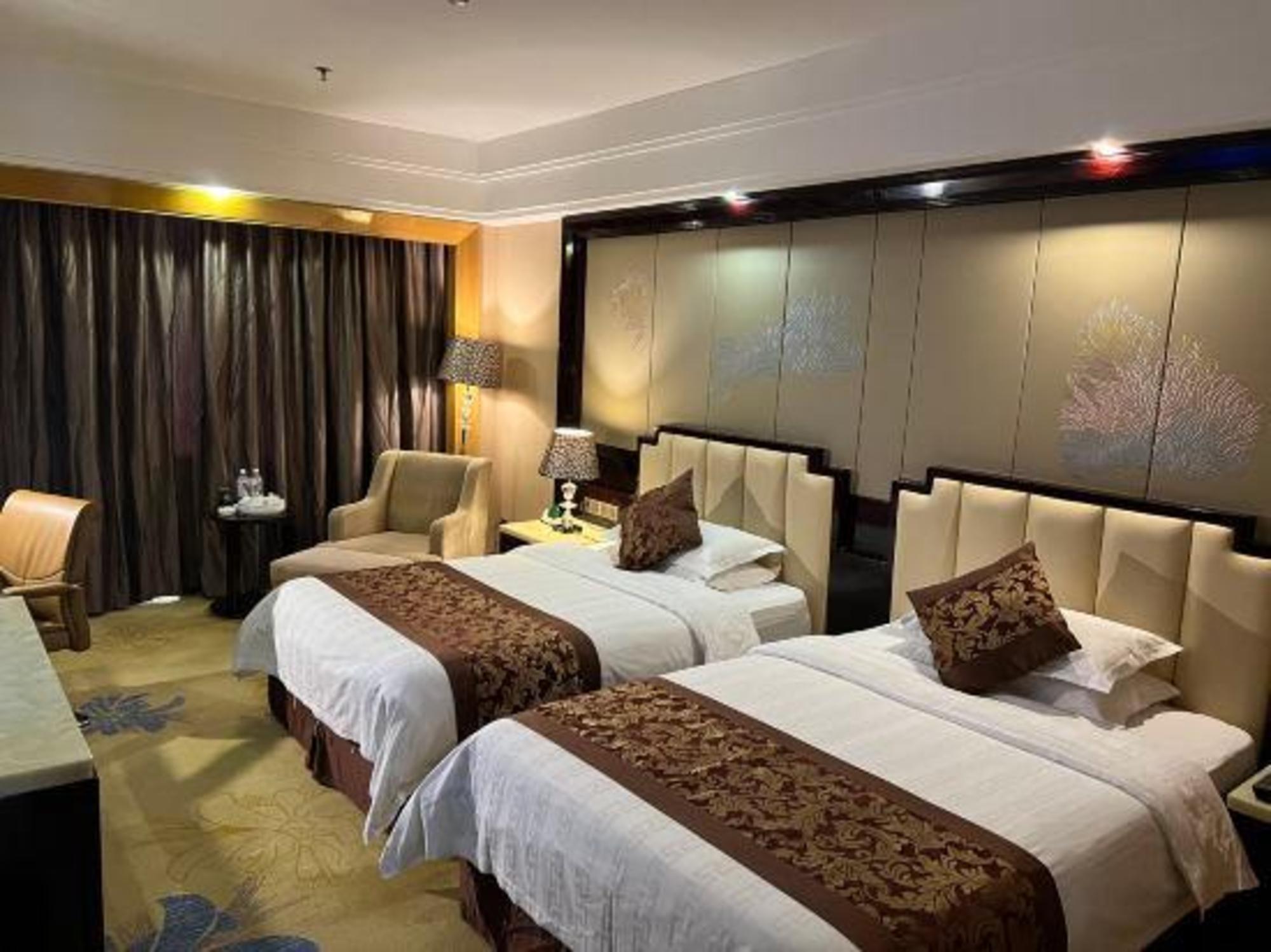 Weihua InternationaI Hotel 15/30