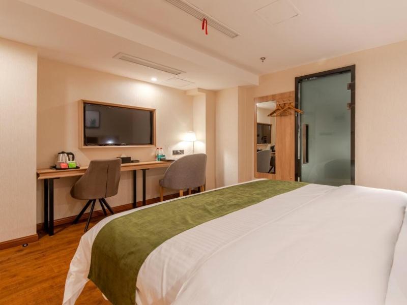 GreenTree Inn Hefei Changjiang West Road Zhenxing Road Subway Station Jiaqiao Yueshan International 16/27