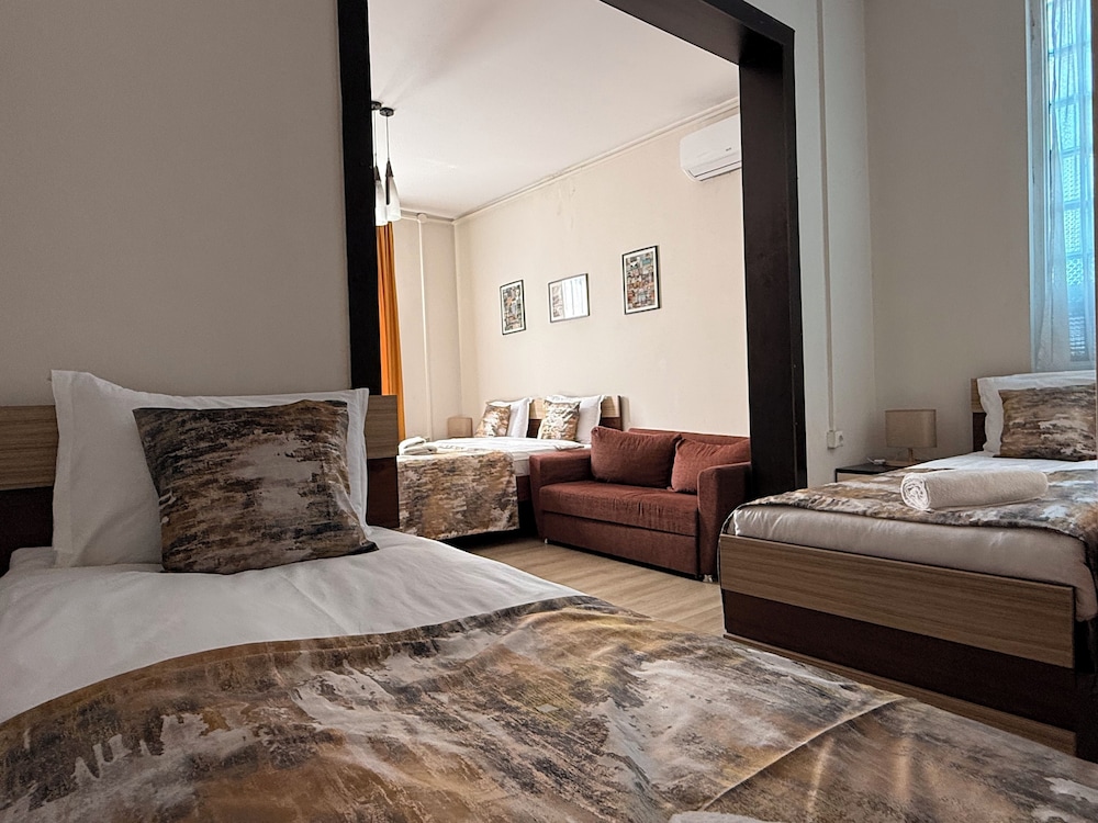 Liva Hotel (ex. Epic hotel) 35/54