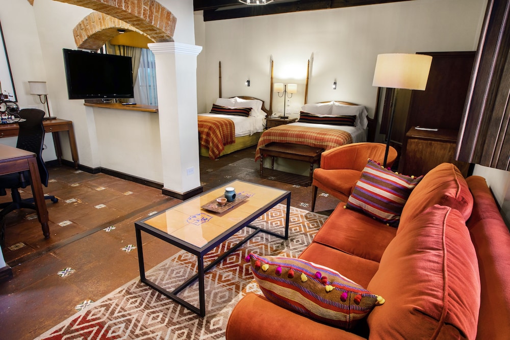 Porta Hotel Antigua 44/58