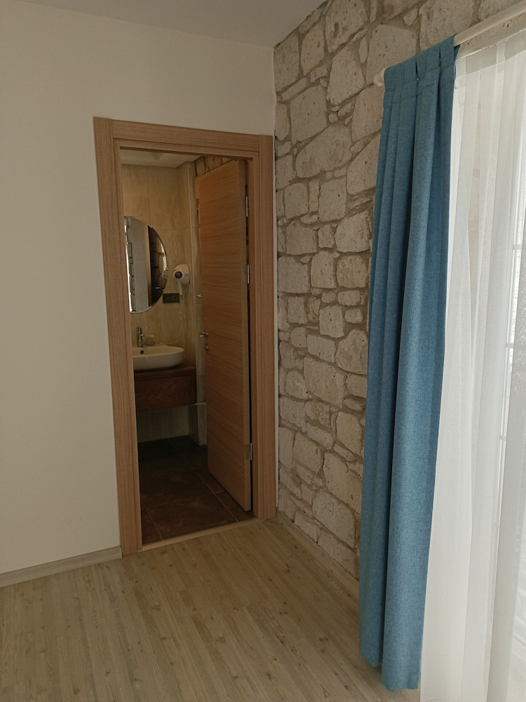 Mavi Konak Otel Alacati 39/49
