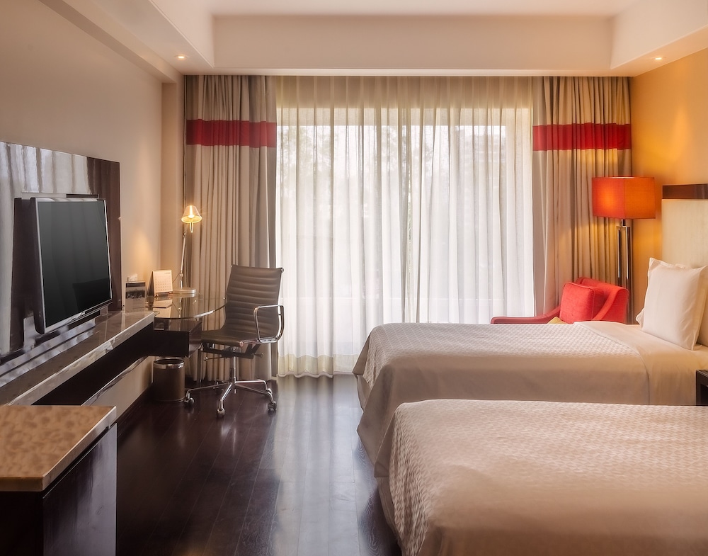 Radisson Hotel Agra 20/68