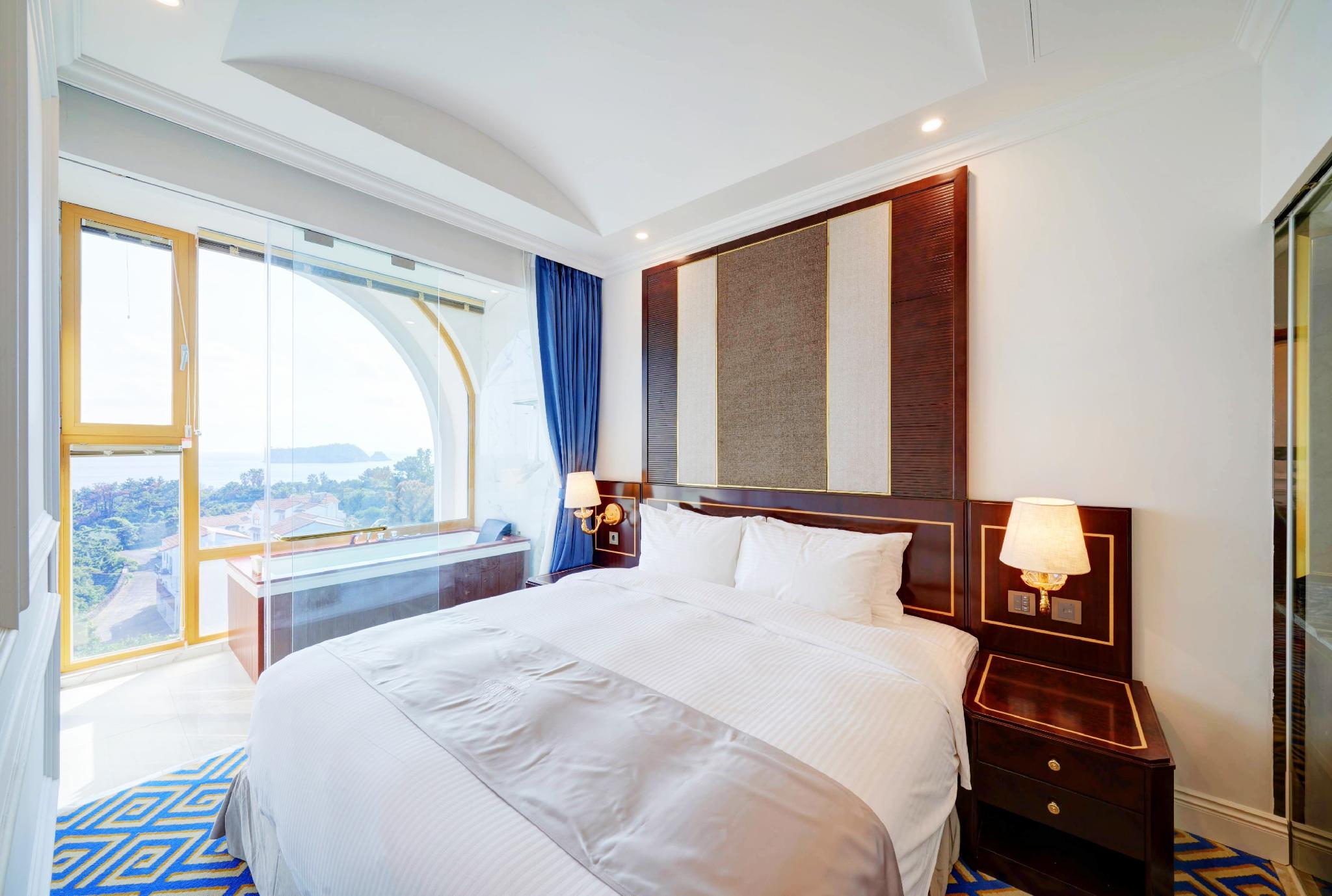 Suite, Garden View, Hot Tub