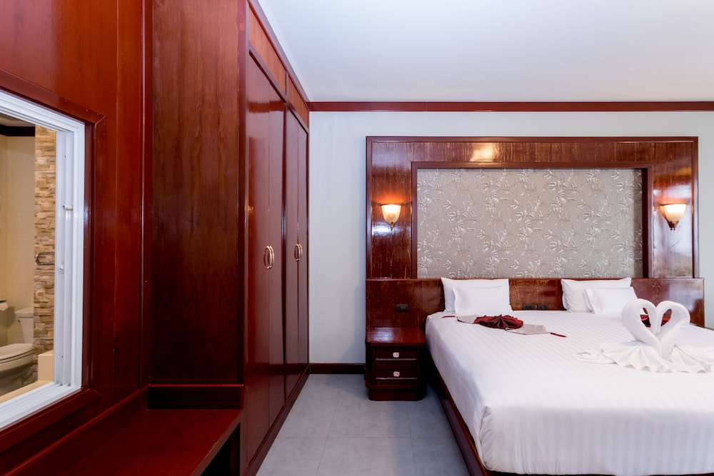 Erawan Hotel 20/66