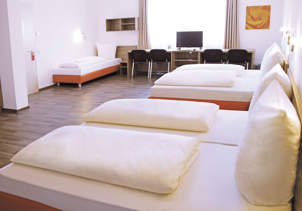 Orange Hotel Und Apartments 19/36