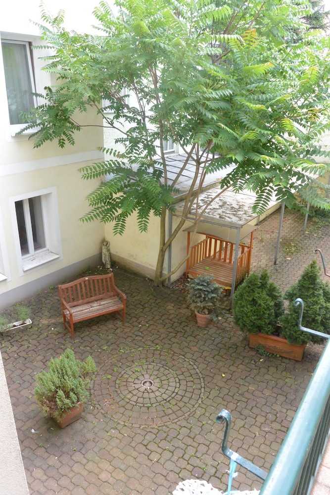 Adlerhof 61/66