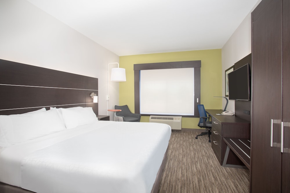 Holiday Inn Express Hotel Suites Longmont 18/49