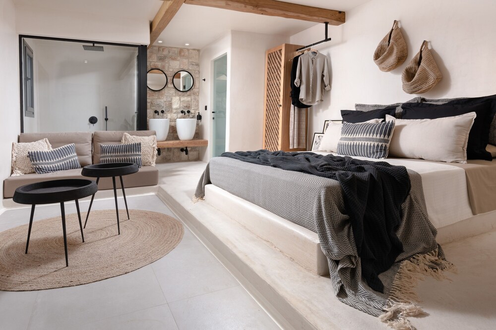 HONEYMOON, SUITE