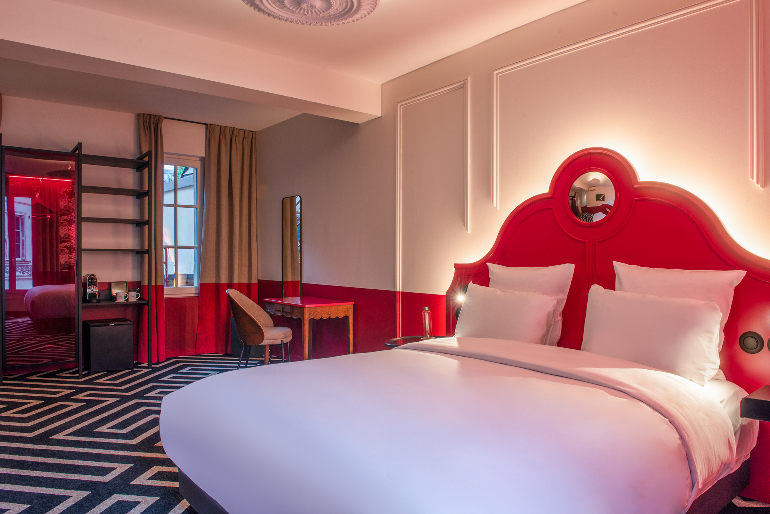Deluxe, Double Bed