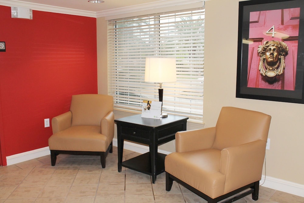 Studio6 Extended Stay Minneapolis Airport Eagan North MN 37/64