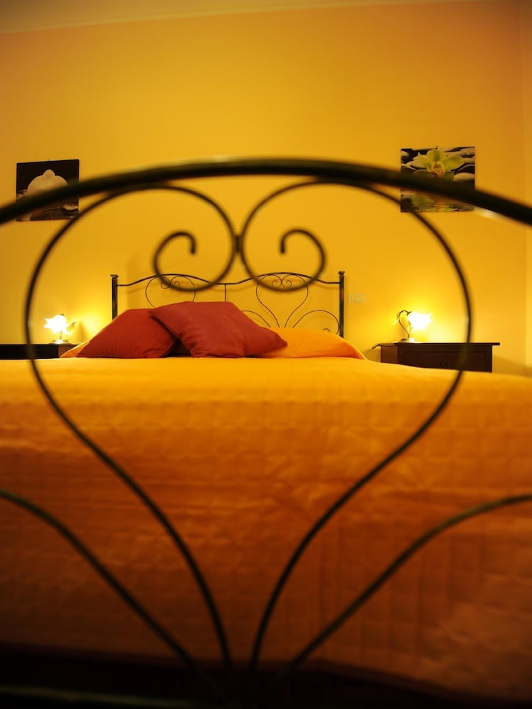BARONE BED AND BREAKFAST 16/34