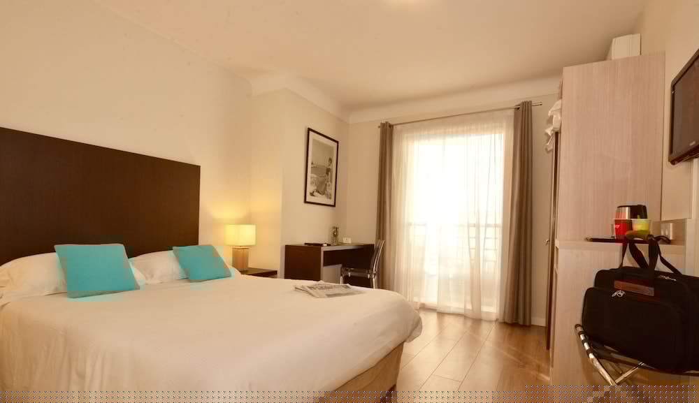 Hotel Le Mas Du Golf 25/77