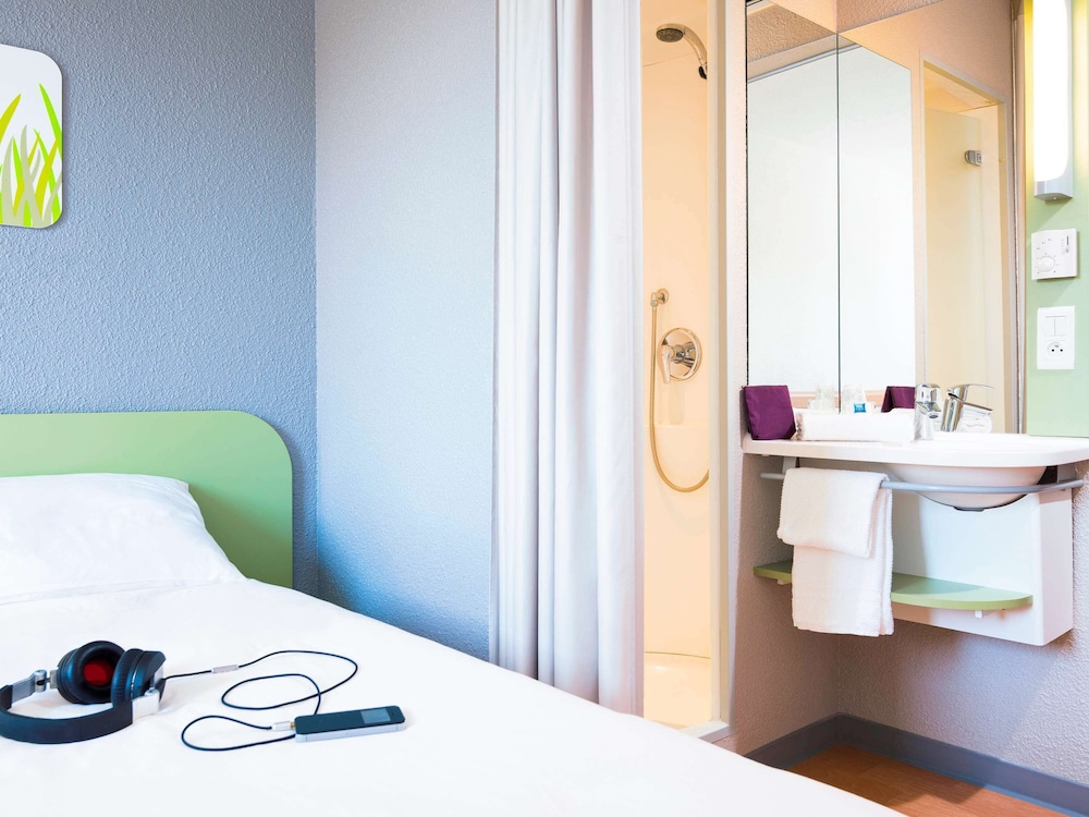 Ibis Budget Rennes Route De Saint Malo 17/59