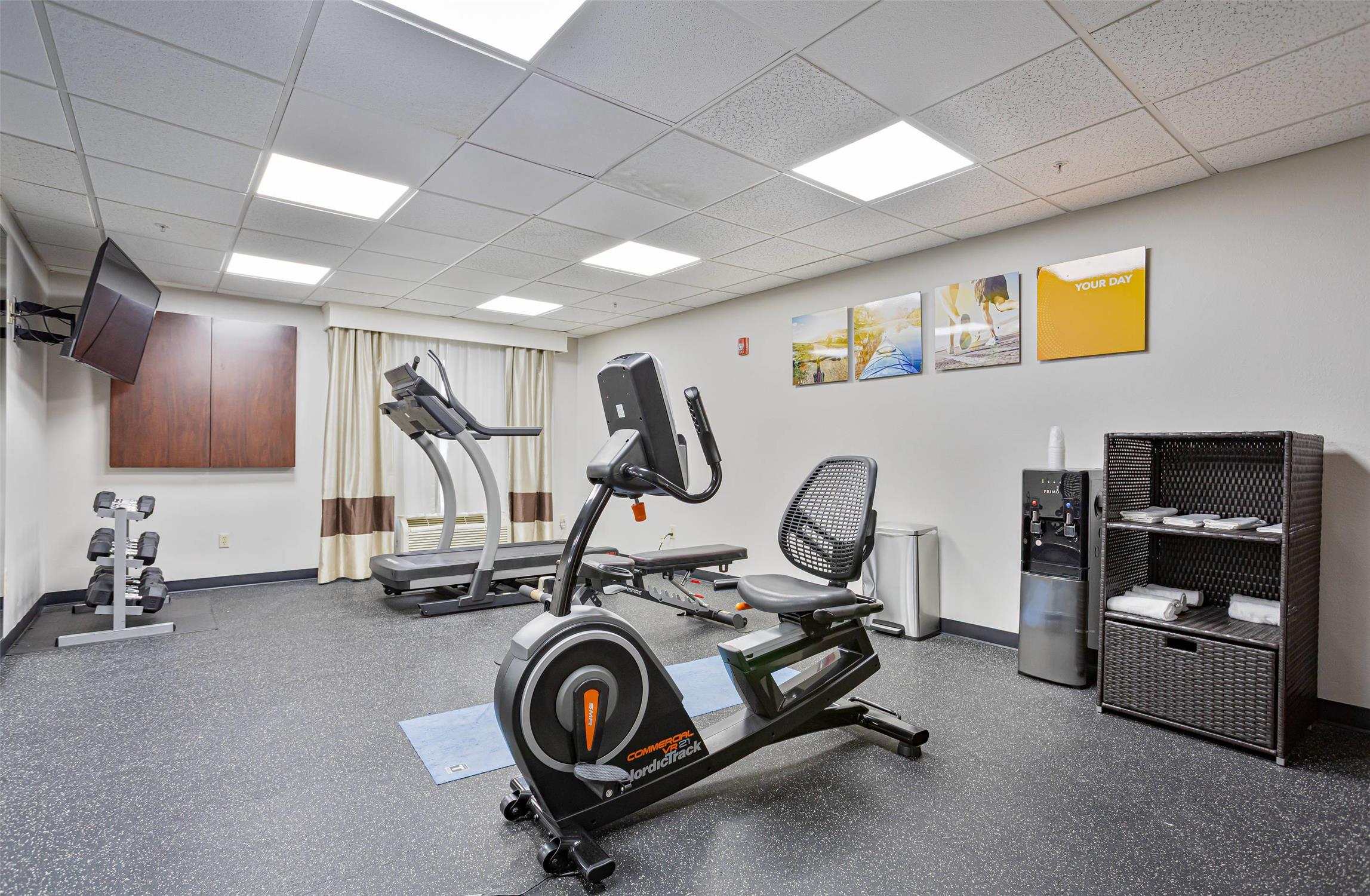 Comfort Inn and Suites Montgomery East Carmichael Rd 25/54
