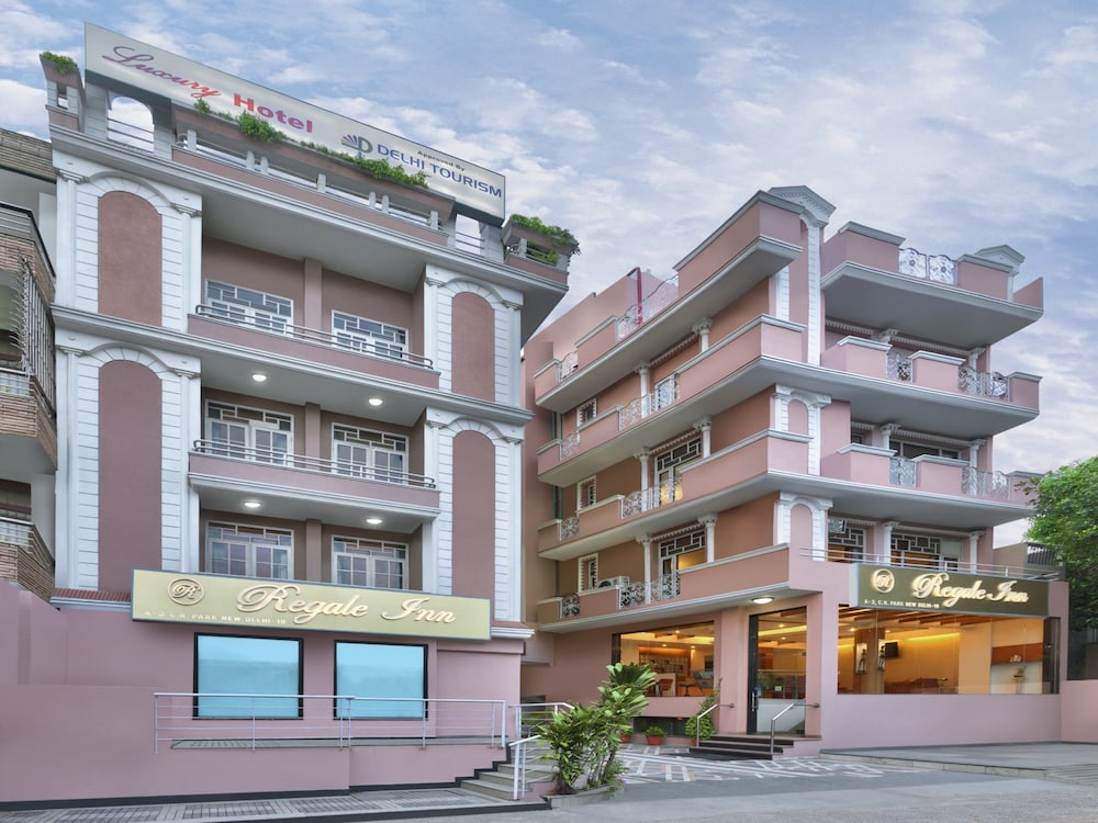 Bloom Hotel - CR Park 1/56