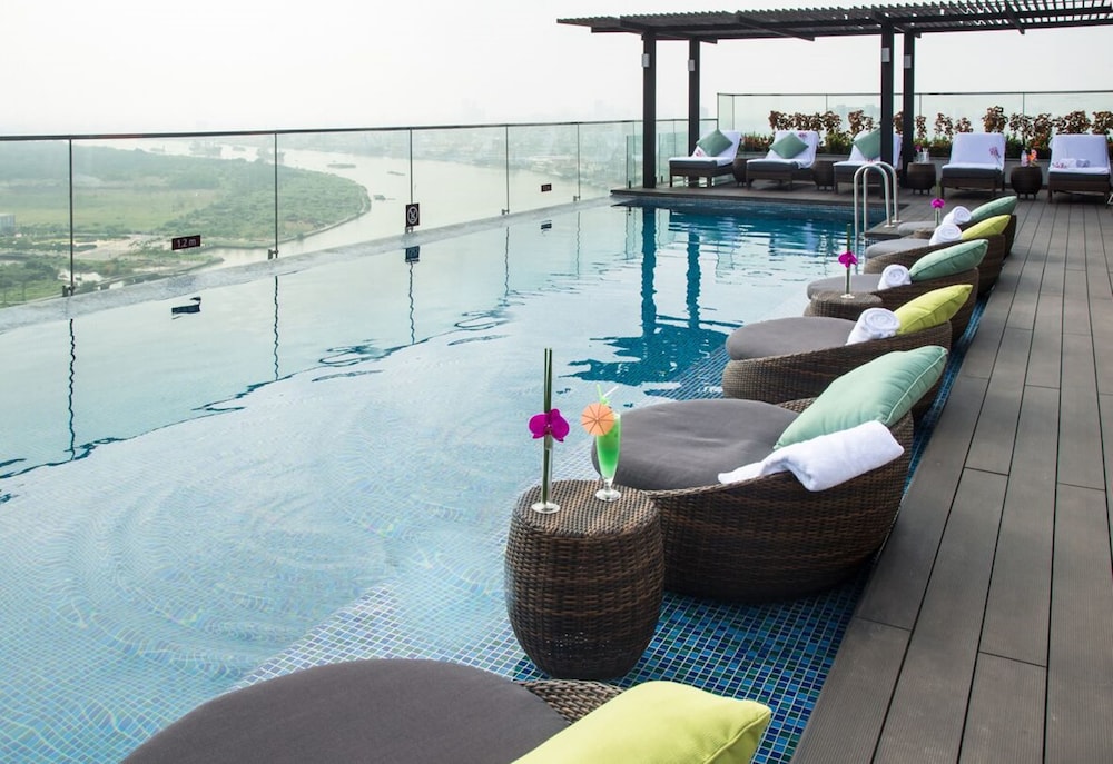 Liberty Central Saigon Riverside Hotel 36/67