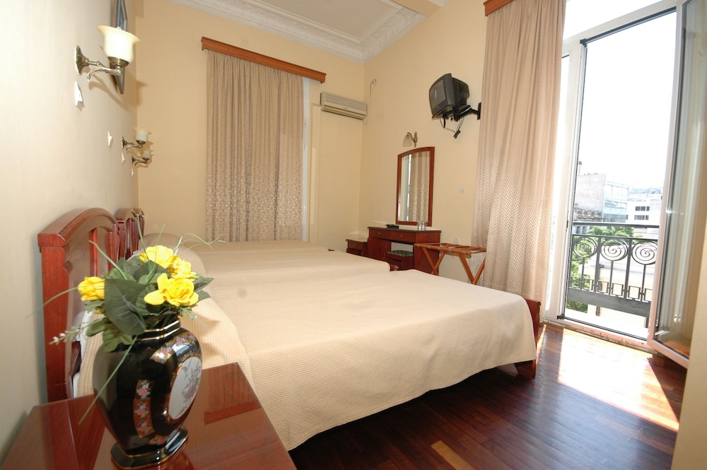 Cecil Hotel 21/70