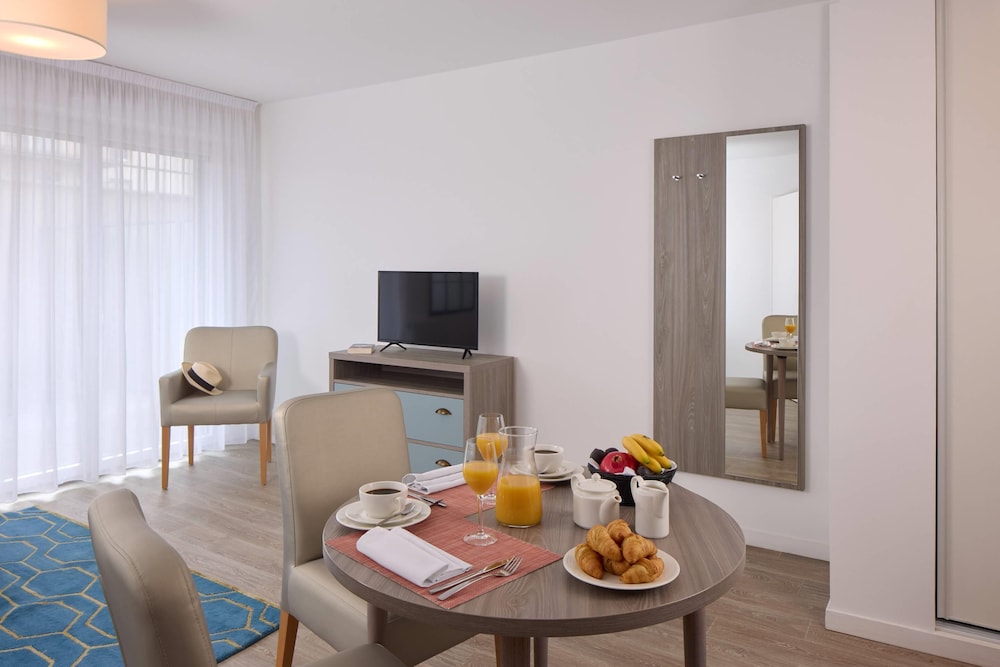 Quality Aparthotel Morangis Orly 20/23