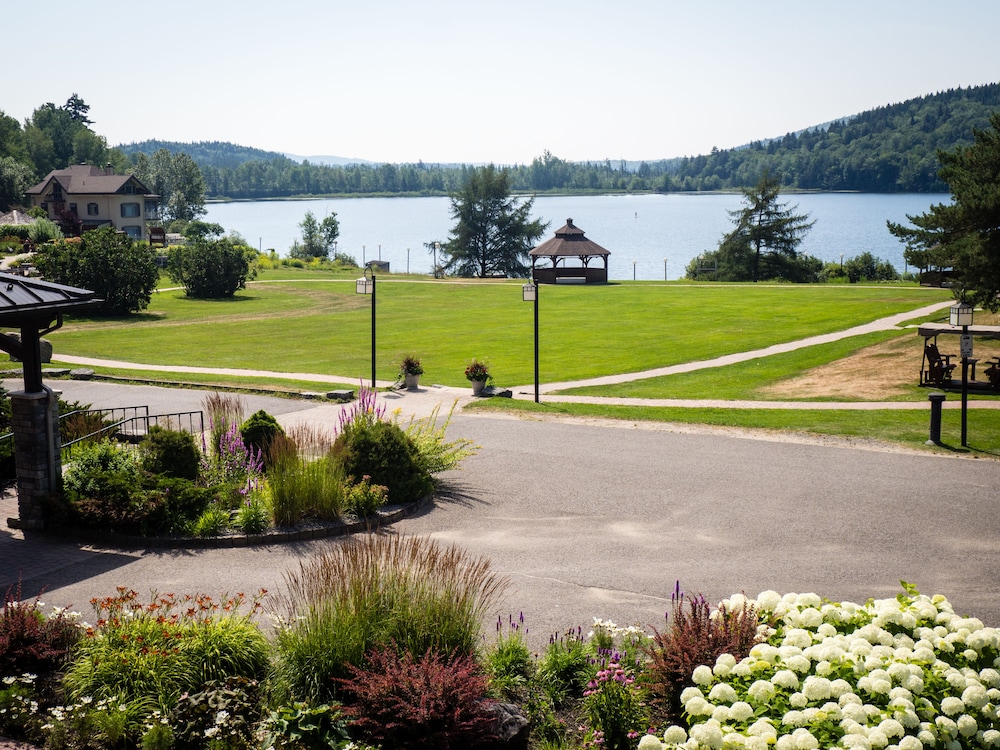 Manoir Du Lac Delage 26/47