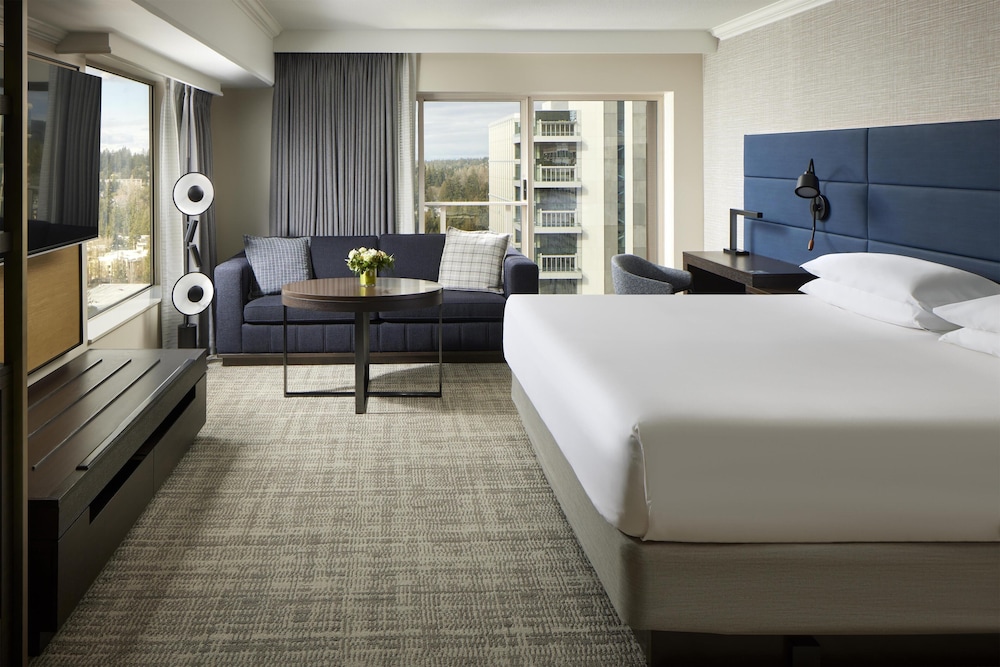 Hyatt Regency Bellevue 24/72