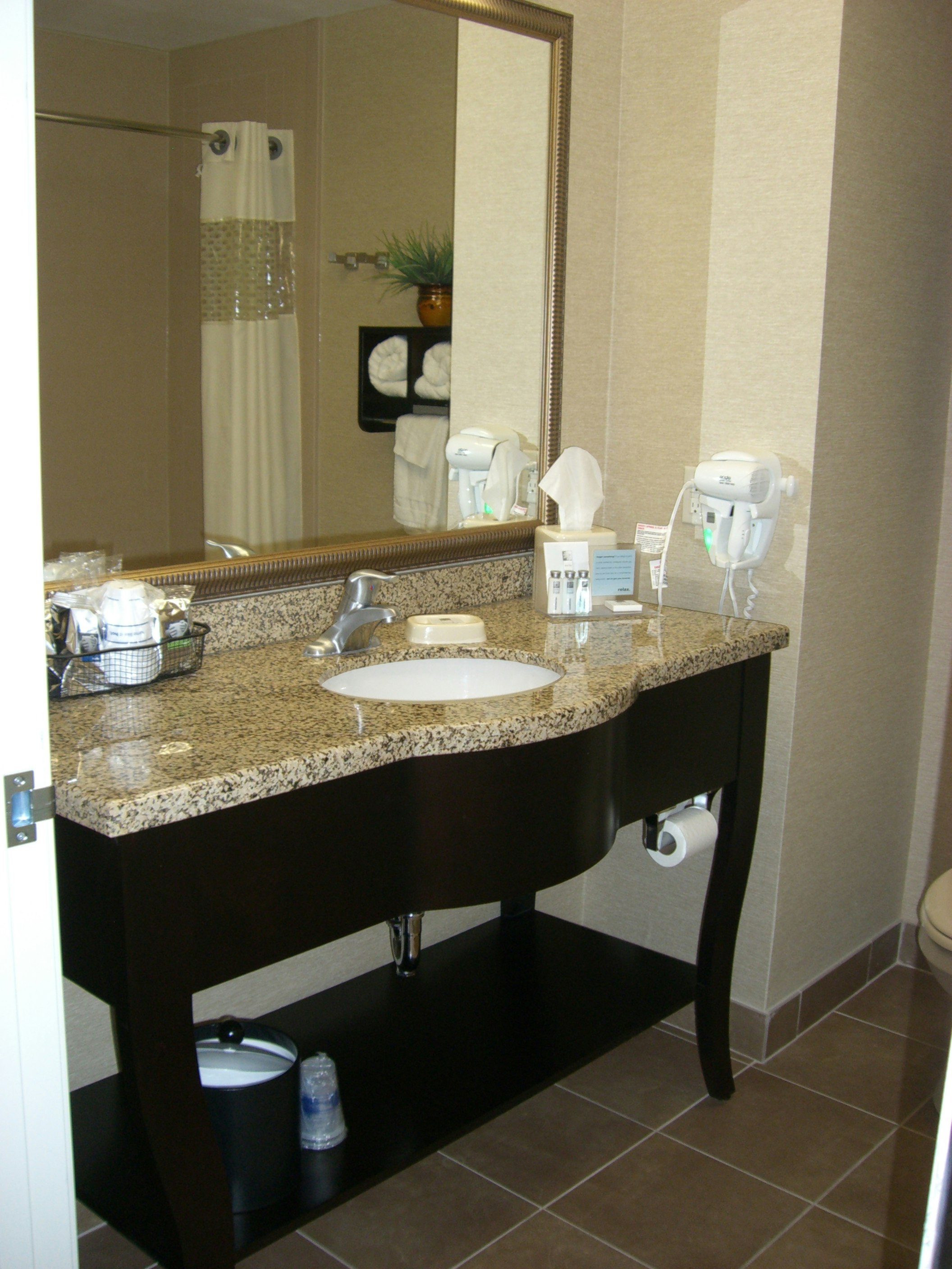 Hampton Inn Suites Pueblo North 40/42