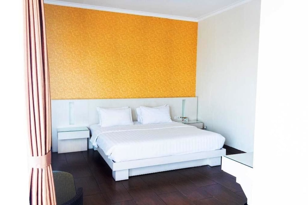 Anugrah Hotel 22/72