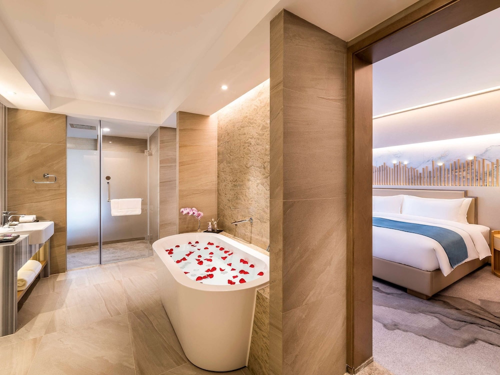 Mercure Chengdu Huapaifang (Opening December 2018) 31/69