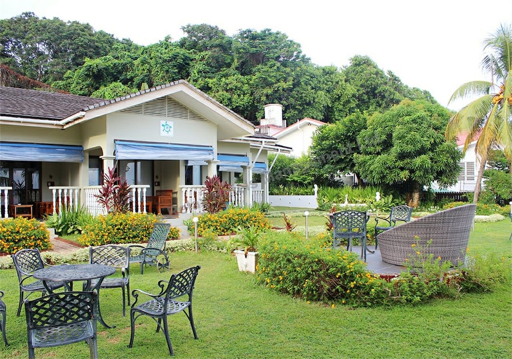 Le Relax Hotel and Restaurant 42/47
