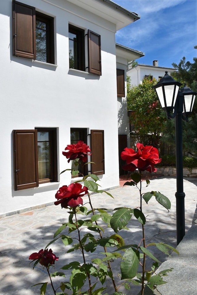 Pelion Resort 12/78