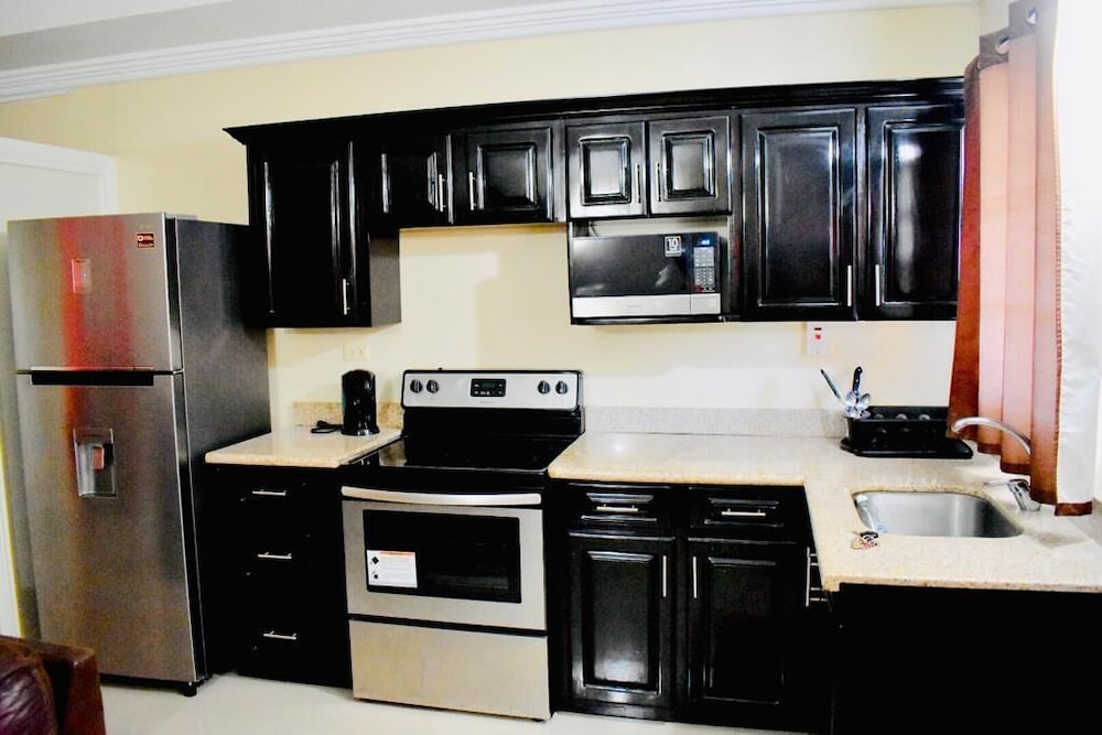 Kingston Guest Apartment At El Gabriel 7/9