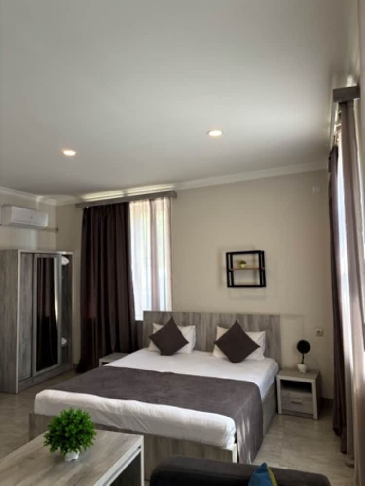 Menua Hotel 16/49