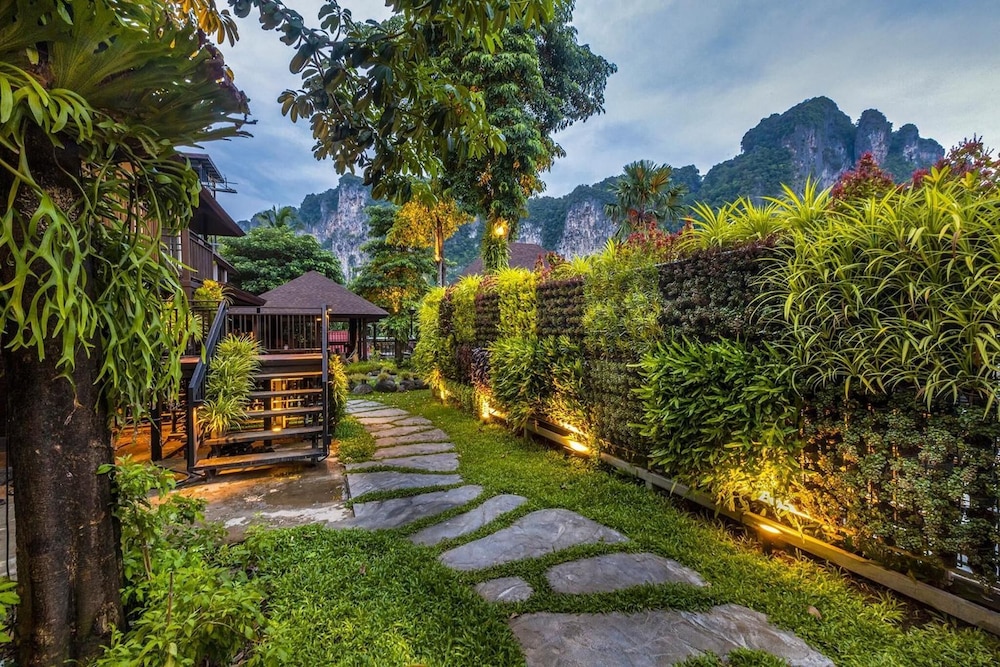 The Cliff Elegance Resort 13/35