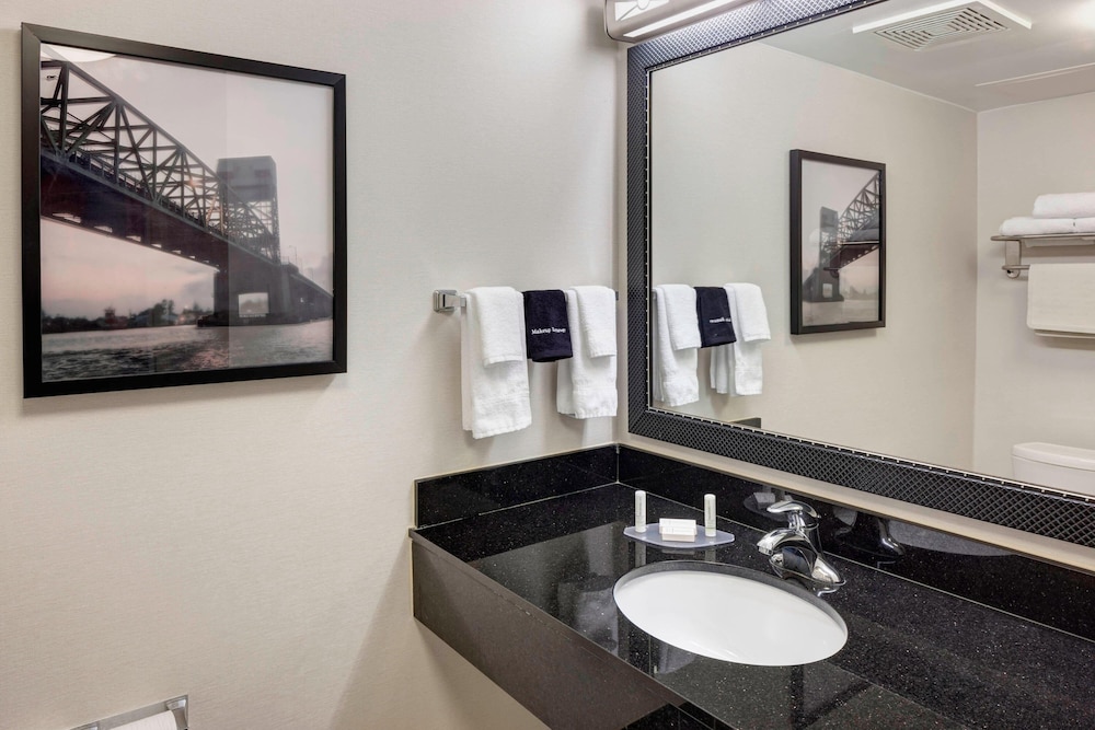 Fairfield Inn Suites Wilmington Wrightsville Beach 8/38