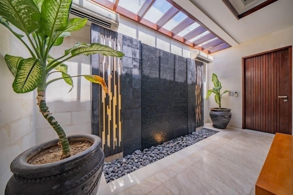 Kedonganan Beach Villas 3/50