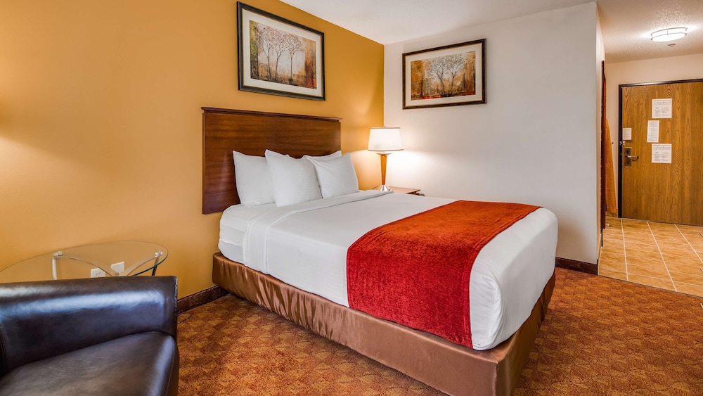 Best Western Lakewood Inn 10/37