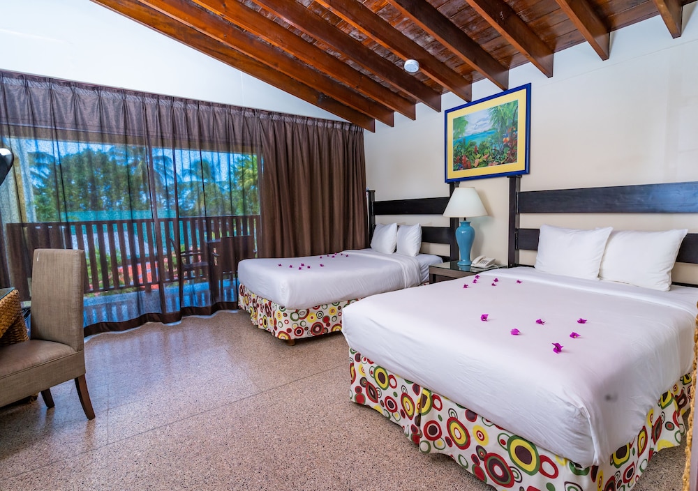 Starfish Tobago Resort 12/50