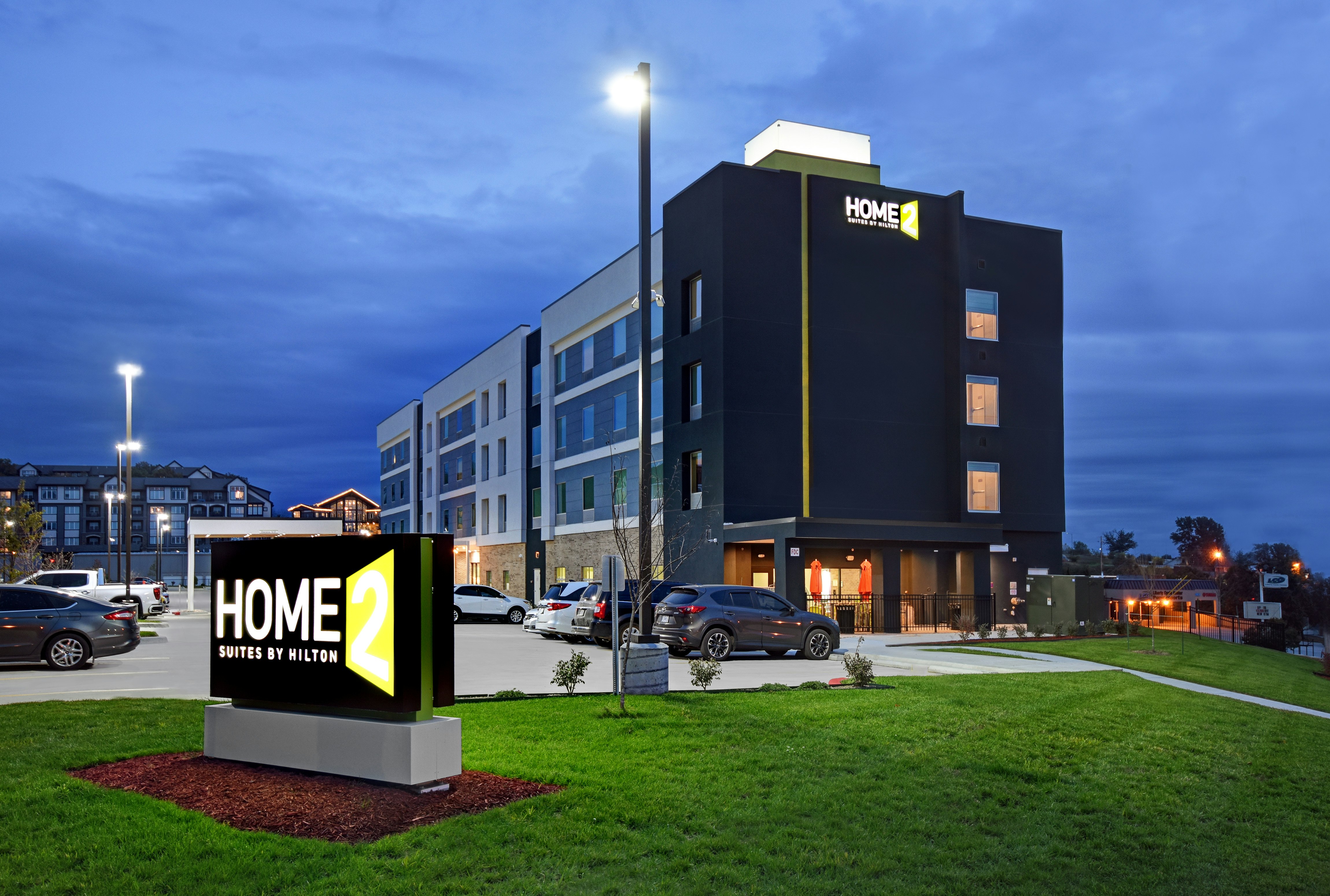 Home2 Suites by Hilton Liberty NE Kansas City MO 2/48